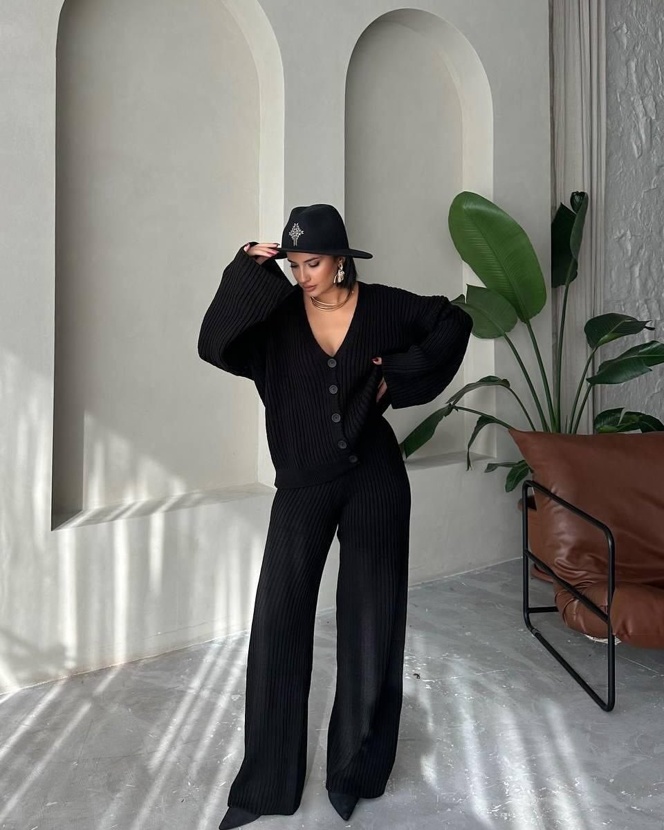 Karina | Komplet odzieży domowej dla kobiet | Odzież dzianinowa na czas wolny i do domu