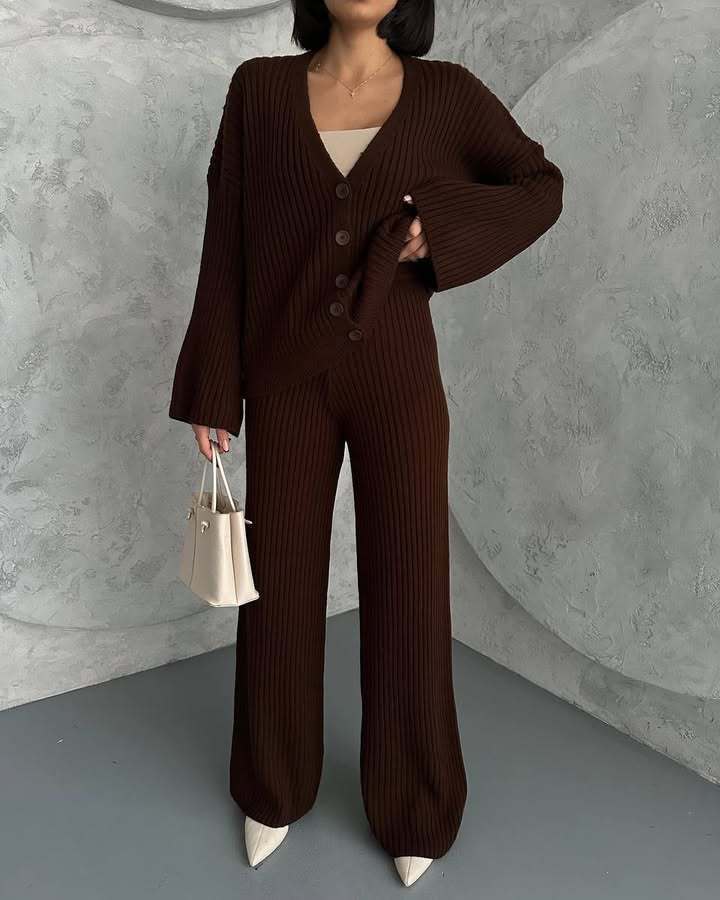 Karina | Komplet odzieży domowej dla kobiet | Odzież dzianinowa na czas wolny i do domu